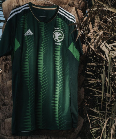 طقم المنتخب السعودي الاساسي 23/24