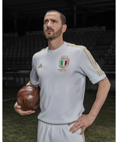 طقم منتخب ايطاليا القديم 23/24 طقم منتخب ايطاليا القديم 23/24