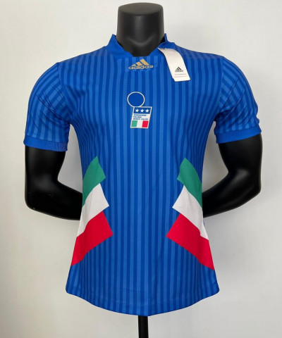 تيشيرت ايطاليا كلاسيك 23/24
