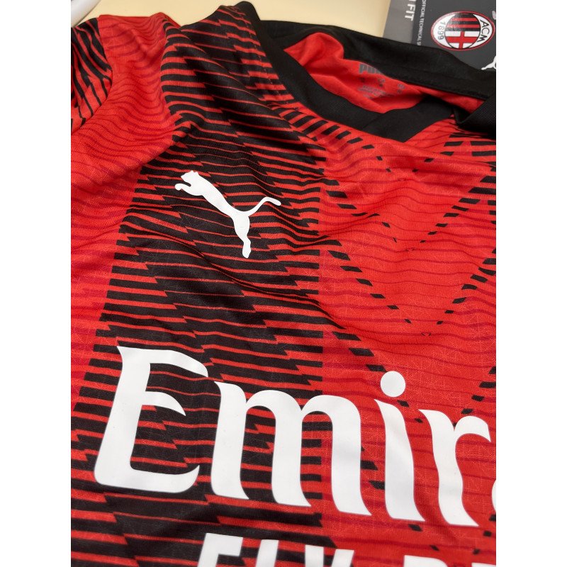 طقم اسي ميلان الاساسي 23/24 