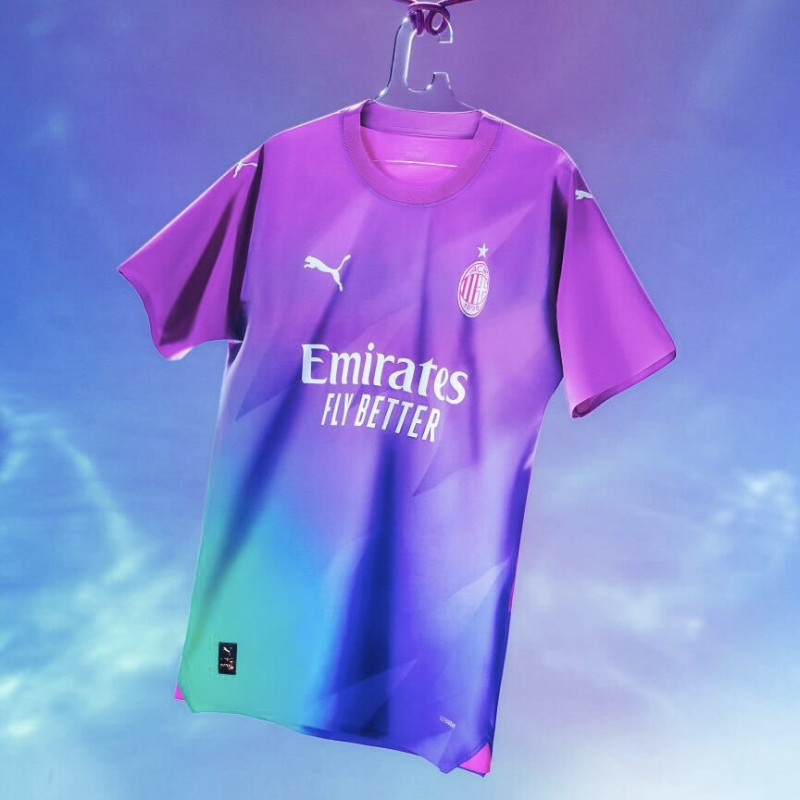 طقم اسي ميلان الثالث 23/24