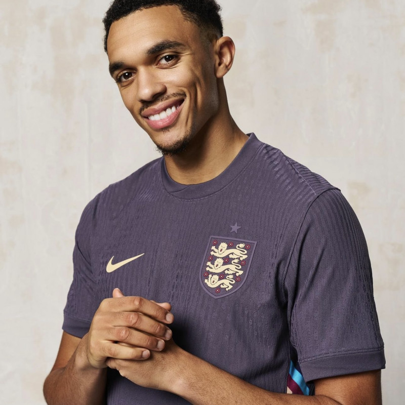 تيشيرت انجلترا الثاني 24/25 | England Away Tshirt