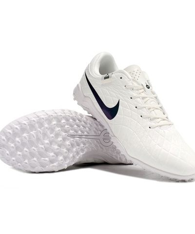  The nike tiempo legend Emerald Truf