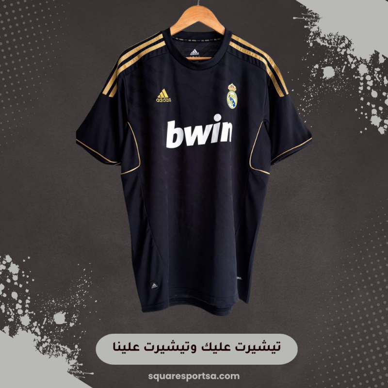 تيشيرت ريال مدريد الرسمي – الطقم الاحتياطي الأسود (موسم 2011/2012) تيشيرت ريال مدريد الرسمي – الطقم الاحتياطي الأسود (موسم 2011/2012)