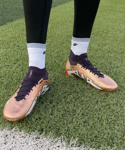 بوت نايك ميركوريال فينوم إليت – إصدار ذهبي فاخر | Nike Mercurial Phenom Elite Gold Edition