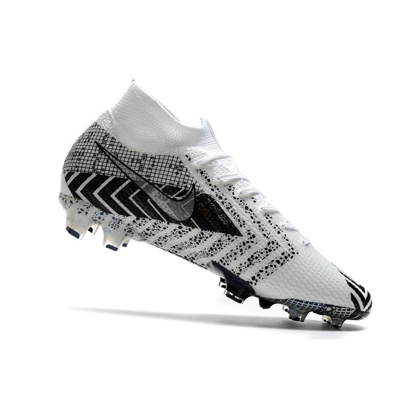 ميريكوريال سوبر فلاي