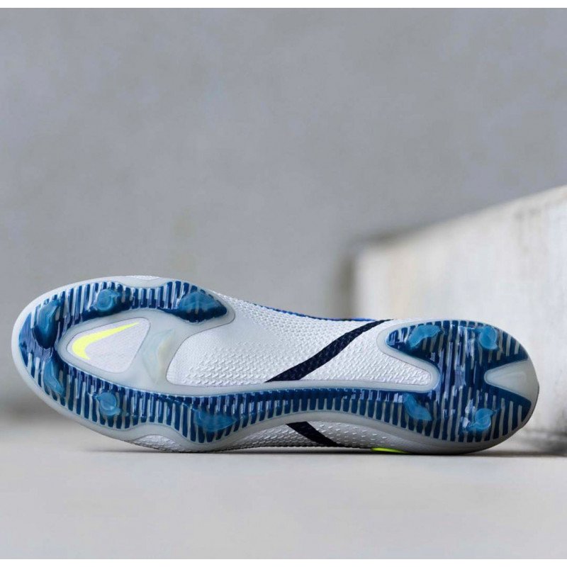 بوت فانتوم بشراب