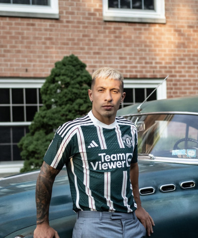 طقم مانشستر يونايتد الثاني 23/24