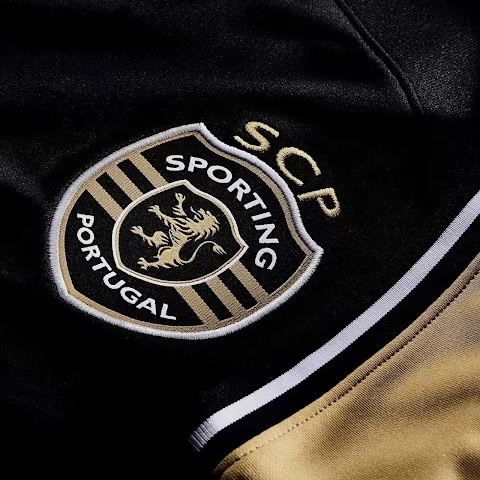 تيشيرت سبورتينغ لشبونه 23/24 