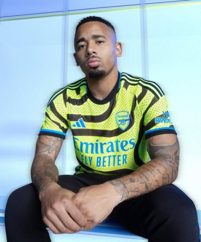 طقم ارسنال الثاني 23/24