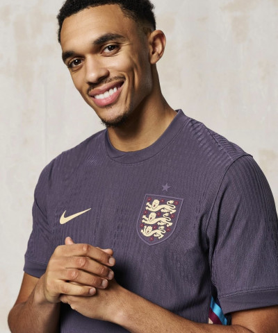 تيشيرت انجلترا الثاني 24/25 | England Away Tshirt تيشيرت انجلترا الثاني 24/25 | England Away Tshirt