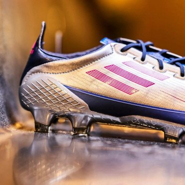 بوت اديداس F50