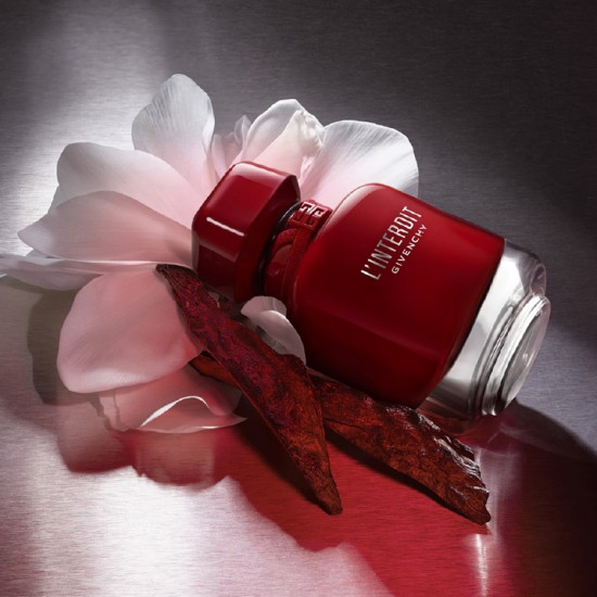 جفنشي لانتيردي روج أولتيم أو دو برفيوم 80 مل جفنشي لانتيردي روج أولتيم أو دو برفيوم 80 مل