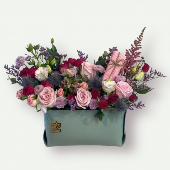 ورد وشنطة جلد 