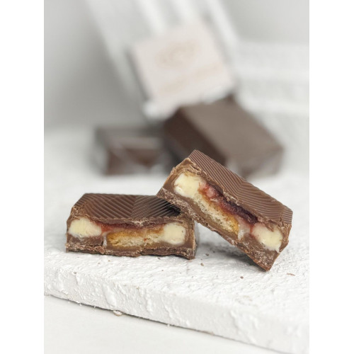 شوكليت بلجيكي بالمذاق الفريد ممزوج بحشوة التشيز كيك 