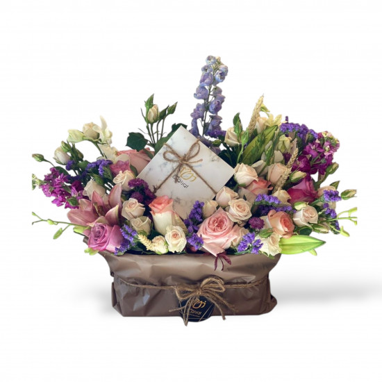  ورد وشوكولاتة 