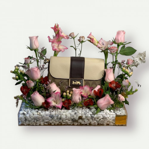 قاعدة الاكريلك المميزة 