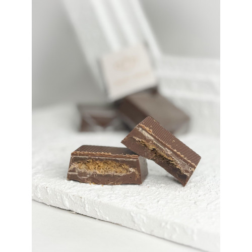 شوكليت بلجيكي بالمذاق الفريد ممزوج بحشوة الكورن فلكس شوكليت بلجيكي بالمذاق الفريد ممزوج بحشوة الكورن فلكس