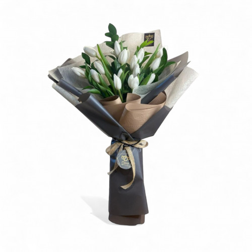 باقة التوليب الابيض