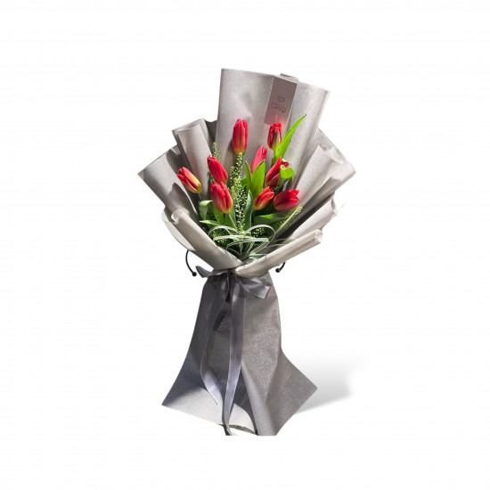 باقة التوليب الاحمر