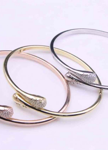 اسوارة فضة عيار 925كود(٠٠٢١٠٦٠٠)