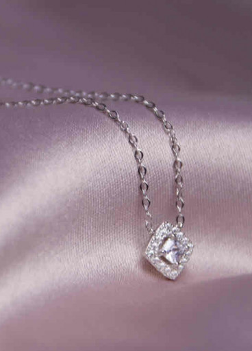 عقد فضة عيار925كود(٠٠١٠٦٠٠)