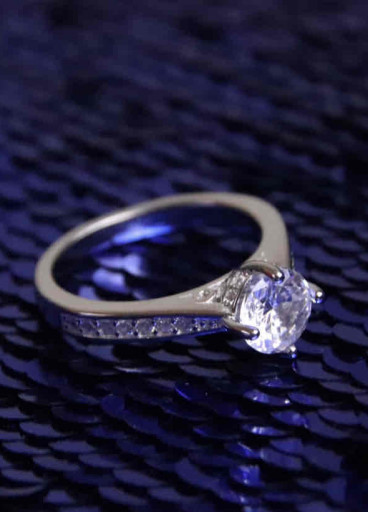 خاتم فضة عيار 925كود(٠٠٣٠٦٠٠)