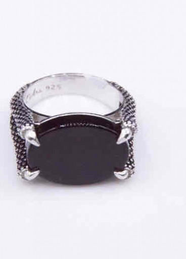 خاتم فضة عيار 925كود(٠٠٦٠٩٠٠)