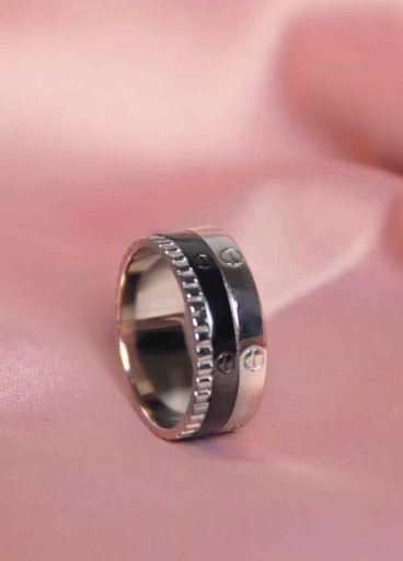 خاتم فضة عيار925كود(٠٠٧٠٠٠)