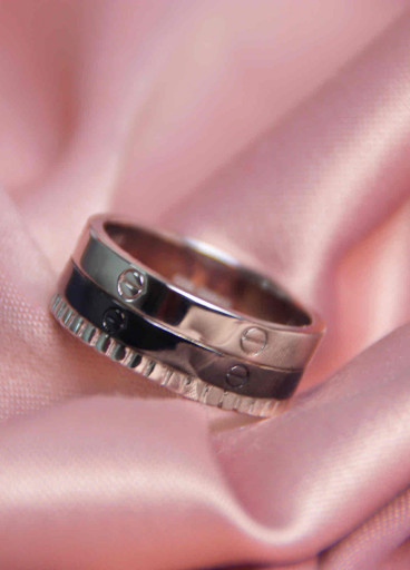 خاتم فضة عيار925كود(٠٠٧٠٠٠)