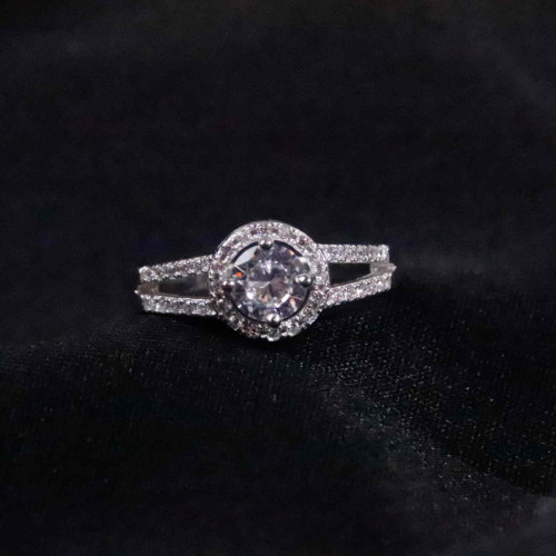 خاتم فضة عيار925كود(٠٠٣٠٩٠٠)