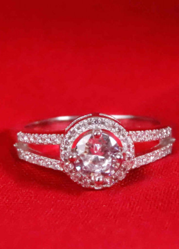 خاتم فضة عيار925كود(٠٠٣٠٩٠٠)