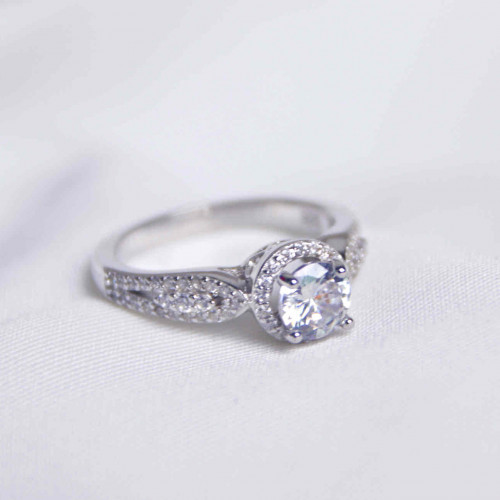 خاتم فضة عيار925كود(٠٠٣٠٩٠٠)