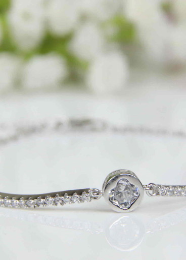 اسوارة فضة عيار925كود(٠٠٣٠١٠٠)