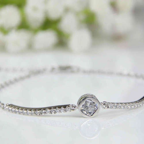 اسوارة فضة عيار925كود(٠٠٣٠١٠٠)