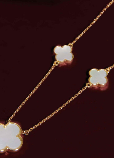 عقد فضة عيار 925كود(٠٠٣٠٤٠٠)