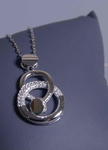 عقد فضة عيار925كود(٠٠٣٠٧٠٠)