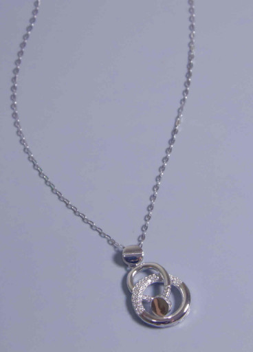 عقد فضة عيار925كود(٠٠٣٠٧٠٠)