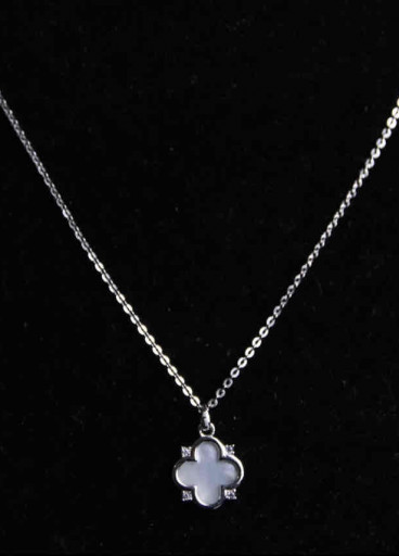 عقد فضة عيار925كود(٠٠٢٠٢٠٠)