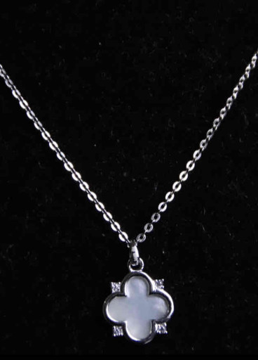 عقد فضة عيار925كود(٠٠٢٠٢٠٠)