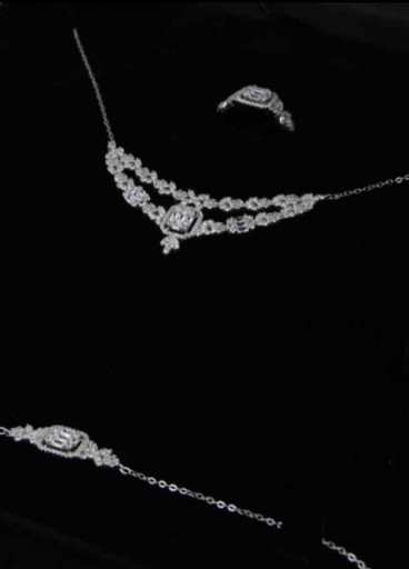 طقم فضة عيار925كود(٠٠١٥٠٢٠٠)