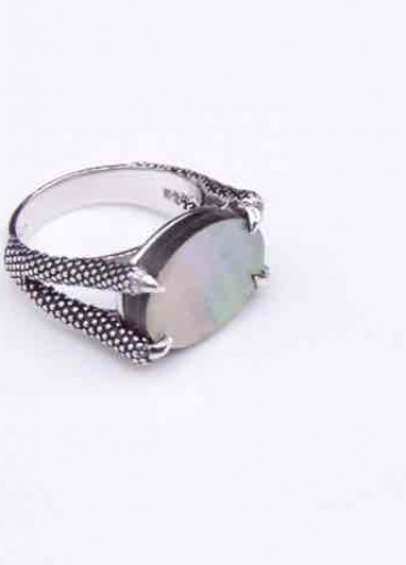 خاتم فضة عيار 925كود(٠٠٦٠٥٠٠)