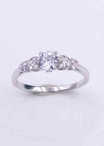 خاتم فضة عيار 925كود(٠٠٢٠٤٠٠)