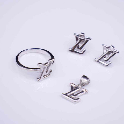 طقم فضة عيار 925كود (٠٠٥٠٦٠٠)