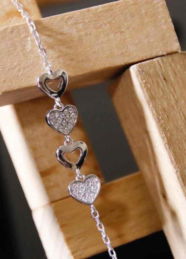 اسوارة فضة عيار 925 كود(٠٠٢٠٨٠٠)