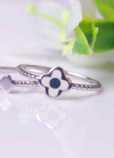 خاتم فضة عيار925كود(٠٠٢٠٥٠٠)