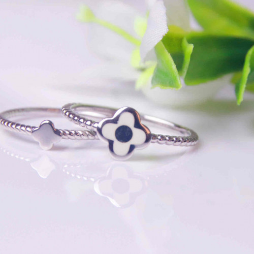 خاتم فضة عيار925كود(٠٠٢٠٥٠٠)