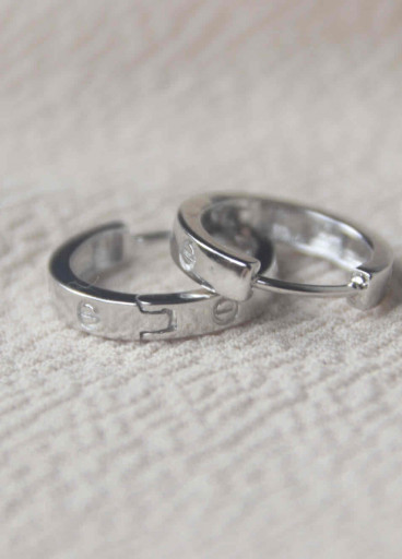 حلق فضة عيار٩٢٥كود(٠٠١٠٧٠٠)