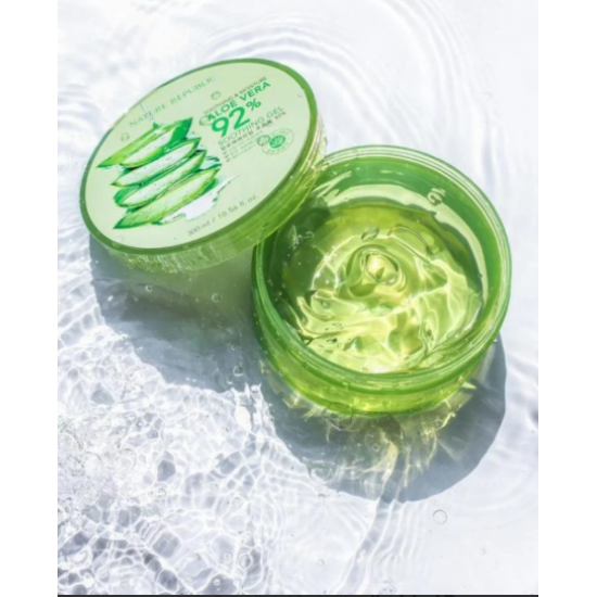 جل الألوفيرا المهدئ والمرطب بنسبة 92% من نيتشر ريبابليك – 300 مل