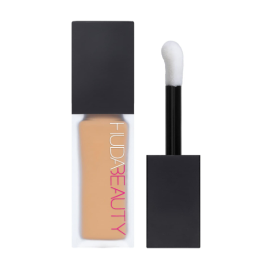 Huda Beauty matte and bright liquid concealer - Graham Cracker 4.1